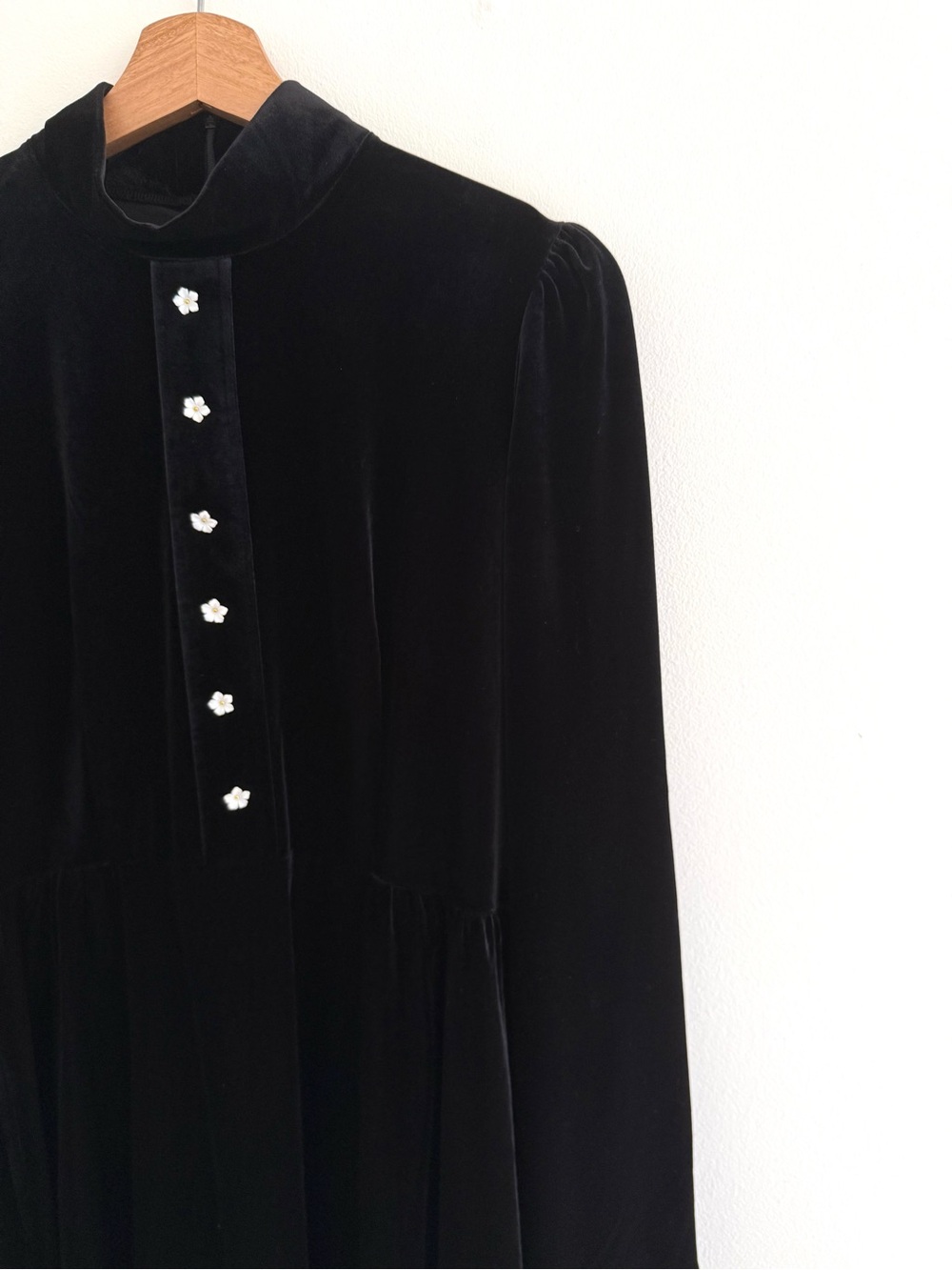 Lively Ghosts Tenebrous Black Velvet Mini Dress Large - Picture 3 of 7